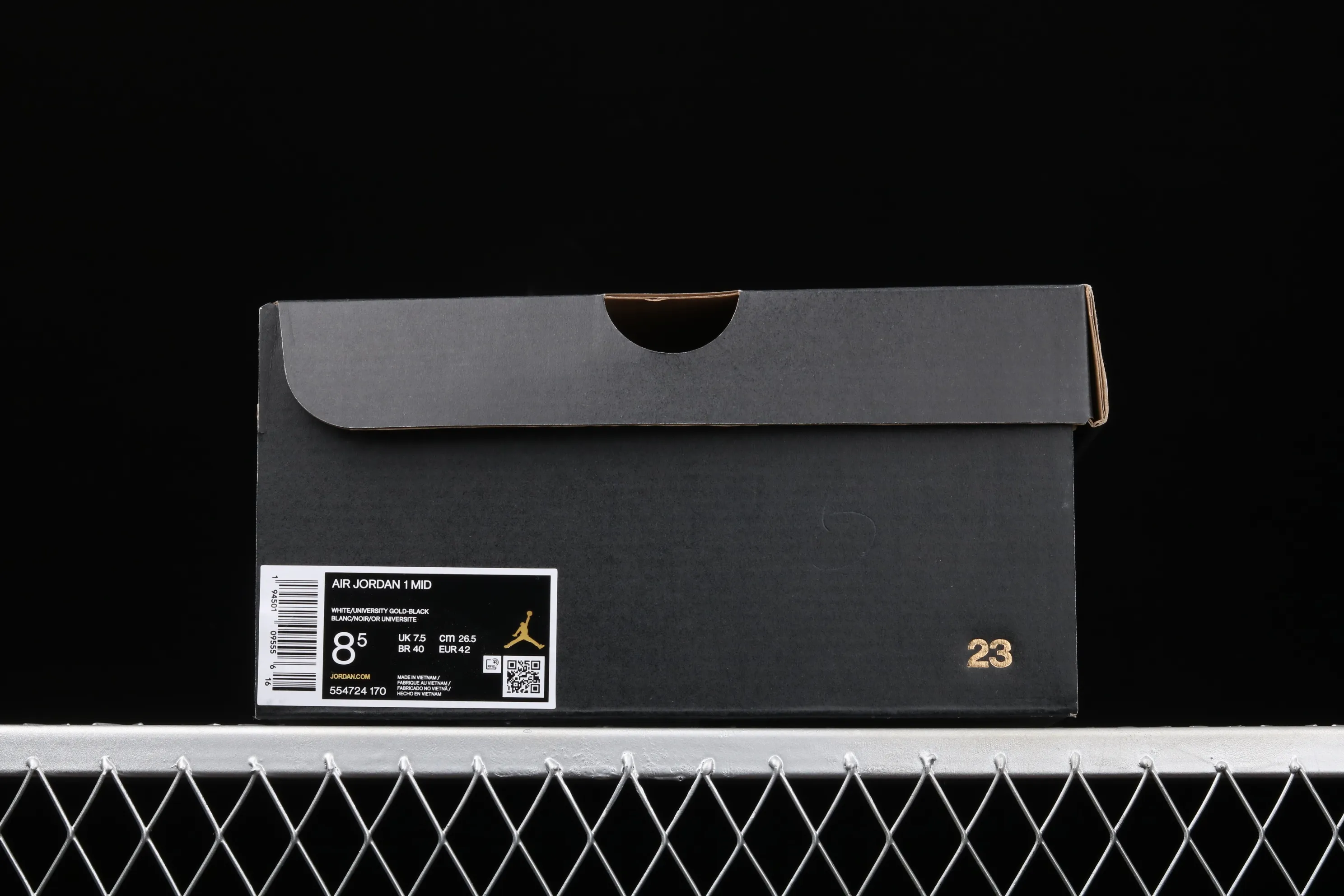 All categories Air Jordan Jordan series basketball shoes Air Jordan 1 Mid G version pure original Air Jordan 1 Mid AJ1 Joe 1 white and yellow Zhongbang basketball shoes 554724-170